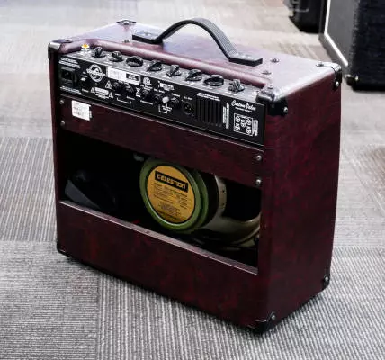 Traynor - Custom Valve 15 Watt All-Tube 1x12 Guitar Combo Amp - Wine Red 2
